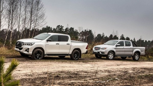 Полная Экстра замахнулась на Чёрный Эксклюзив: cравнительный тест JAC T6 и Toyota Hilux