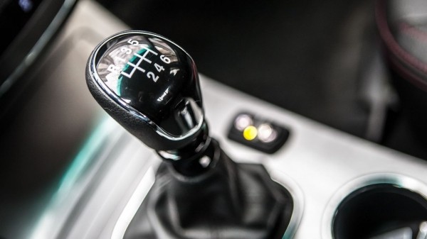 Полная Экстра замахнулась на Чёрный Эксклюзив: cравнительный тест JAC T6 и Toyota Hilux