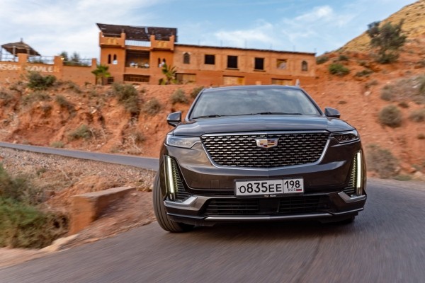 Раз, два, три – лампочка, гори! Первый тест-драйв Cadillac XT6 Раз, два, три – лампочка, гори! Первый тест-драйв Cadillac XT6