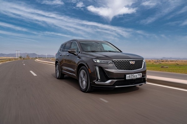 Раз, два, три – лампочка, гори! Первый тест-драйв Cadillac XT6 Раз, два, три – лампочка, гори! Первый тест-драйв Cadillac XT6