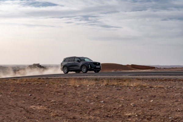 Раз, два, три – лампочка, гори! Первый тест-драйв Cadillac XT6 Раз, два, три – лампочка, гори! Первый тест-драйв Cadillac XT6